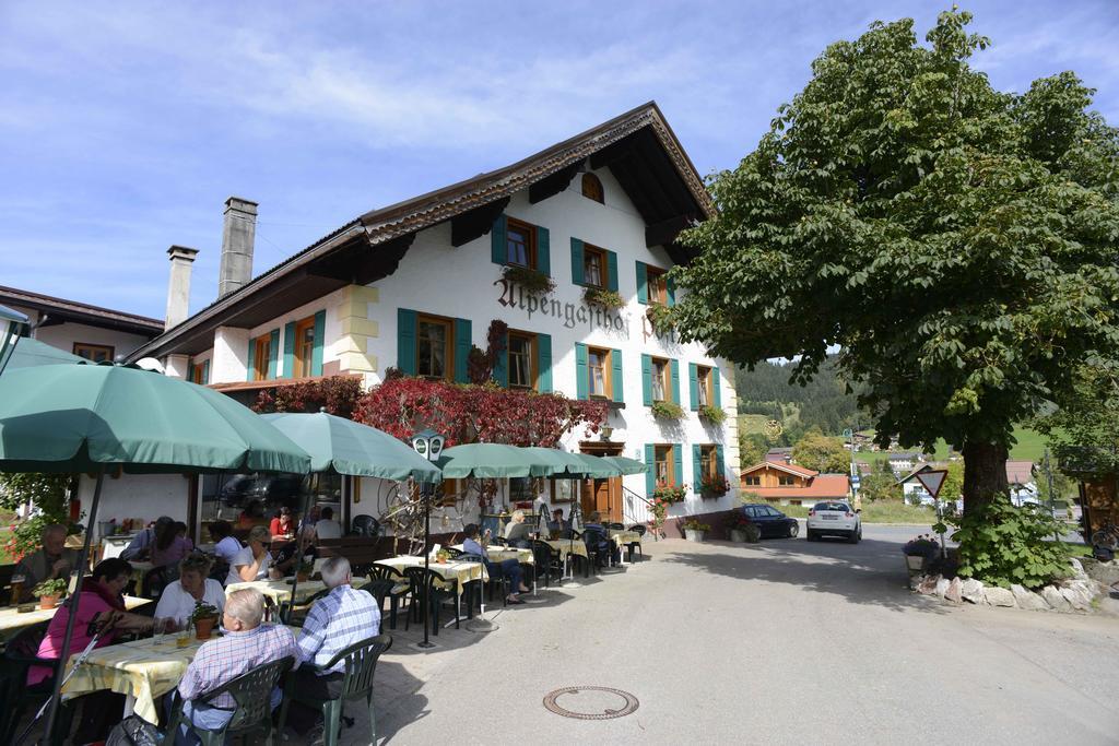Alpengasthof Zur Post Schattwald Exterior foto
